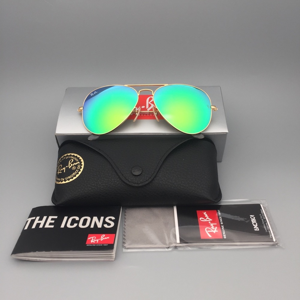 Ray-Ban 3025 112/19 Green Lenses Gold Metal Frame